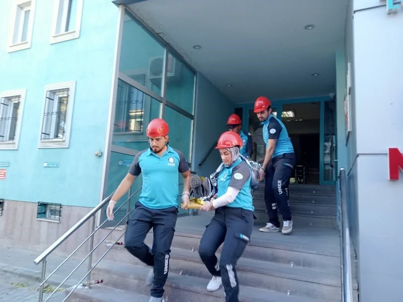 Gerçekçi tatbikata çalışanlar bile inandı