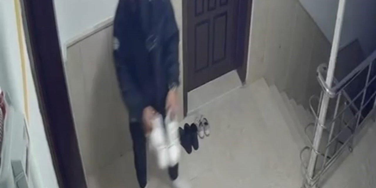 Sipariş teslim etmeye geldi, kapıdaki ayakkabıyı çalıp gitti