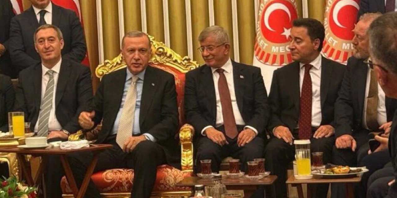 Saadet Partisi'nden Davutoğlu’na İronik Gönderme: Şimdi 'Eski Dostlar' Şarkısını Söylüyorsunuz