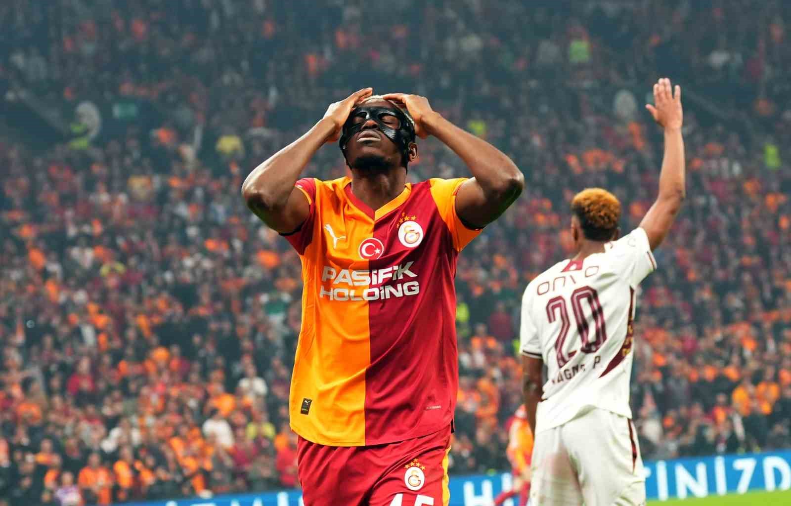 Galatasaray forvetleri tatile çıktı