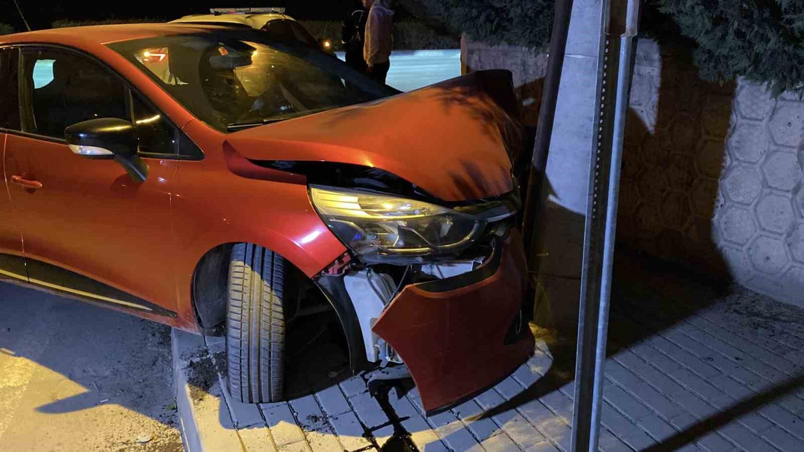 Bursa'da gecenin sessizliğini bu kaza bozdu