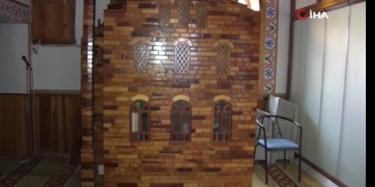 Konyalı usta cami içine cami yaptı