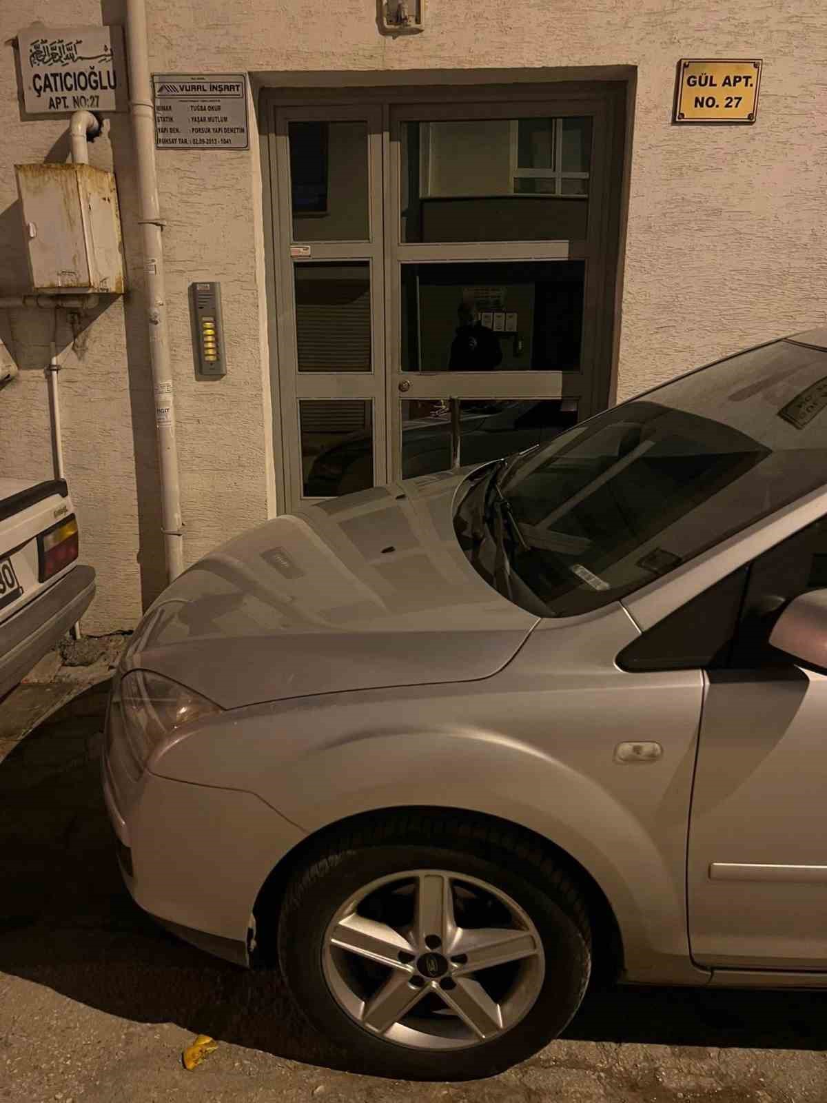 Yine otopark sorunu: Arabasını park etti vatandaş evine giremedi