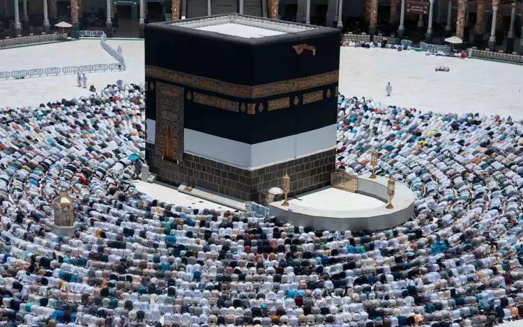 Suudi Arabistan Açıkladı: Bu kişiler hacca gidemeyecek