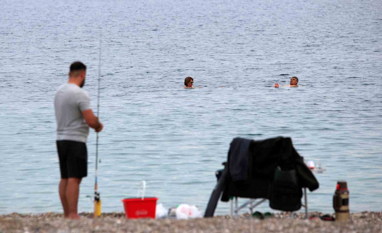 Kasım ayında denize girdiler