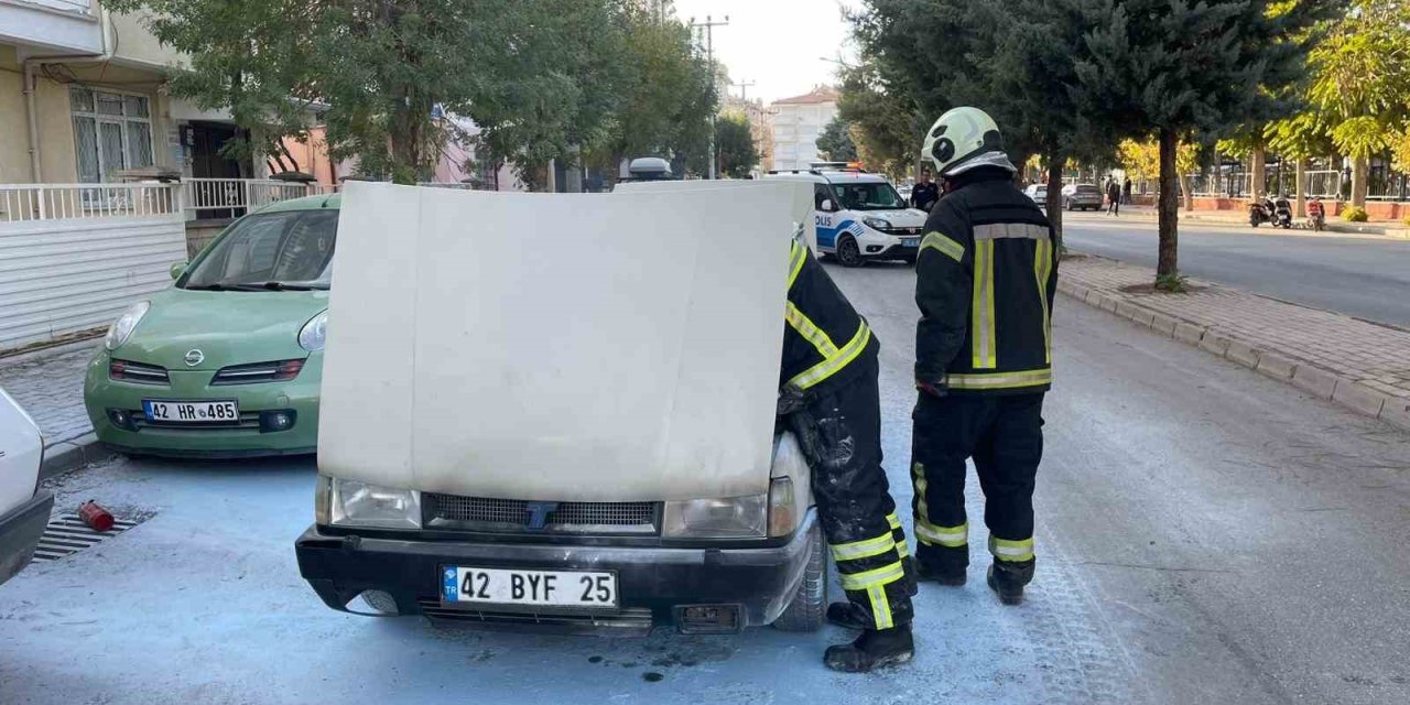 Seyir Halindeki Tofaş Alev Aldı, Vatandaşlar Tüple Söndürdü