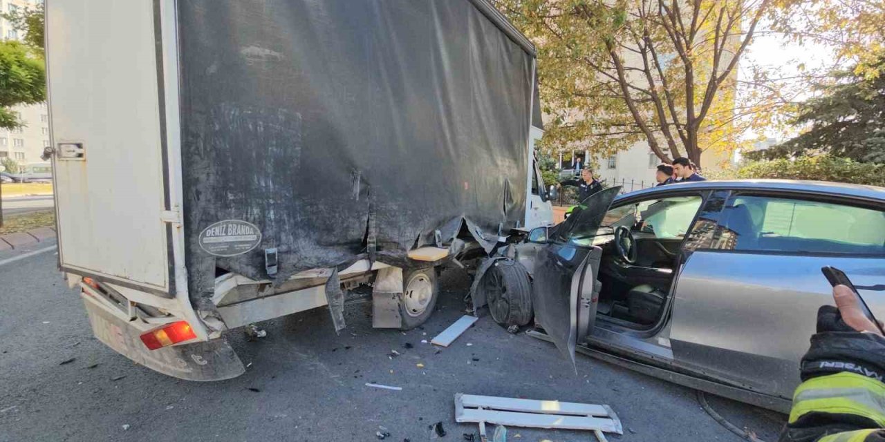 Tesla'nın hız denemesini, Konya kamyoneti durdurdu