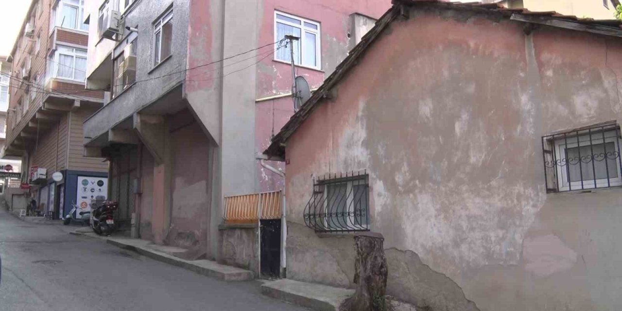 Eşini kızgın yağ ile yakan kadın yaşadıklarını anlattı