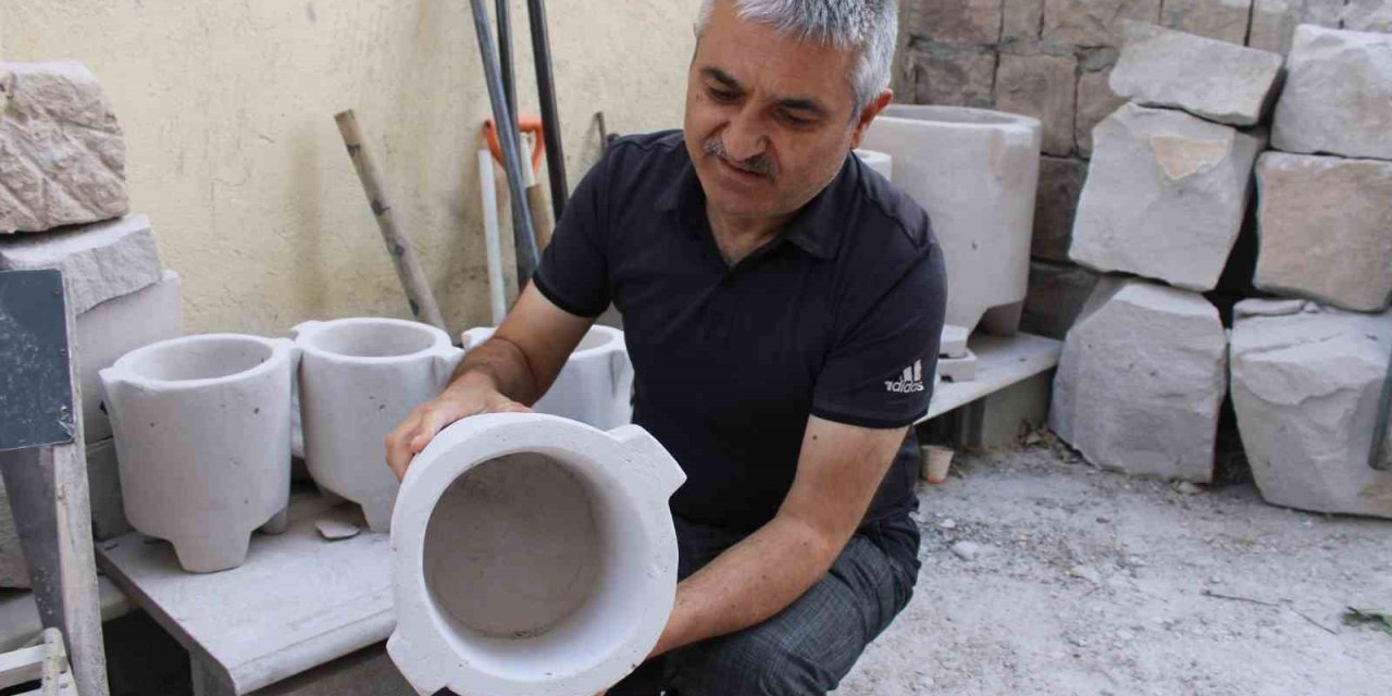 Mimar Sinan’ın Köyünün Eşsiz Taşı: Dorak Taşı Ustası Sanatı Yaşatıyor