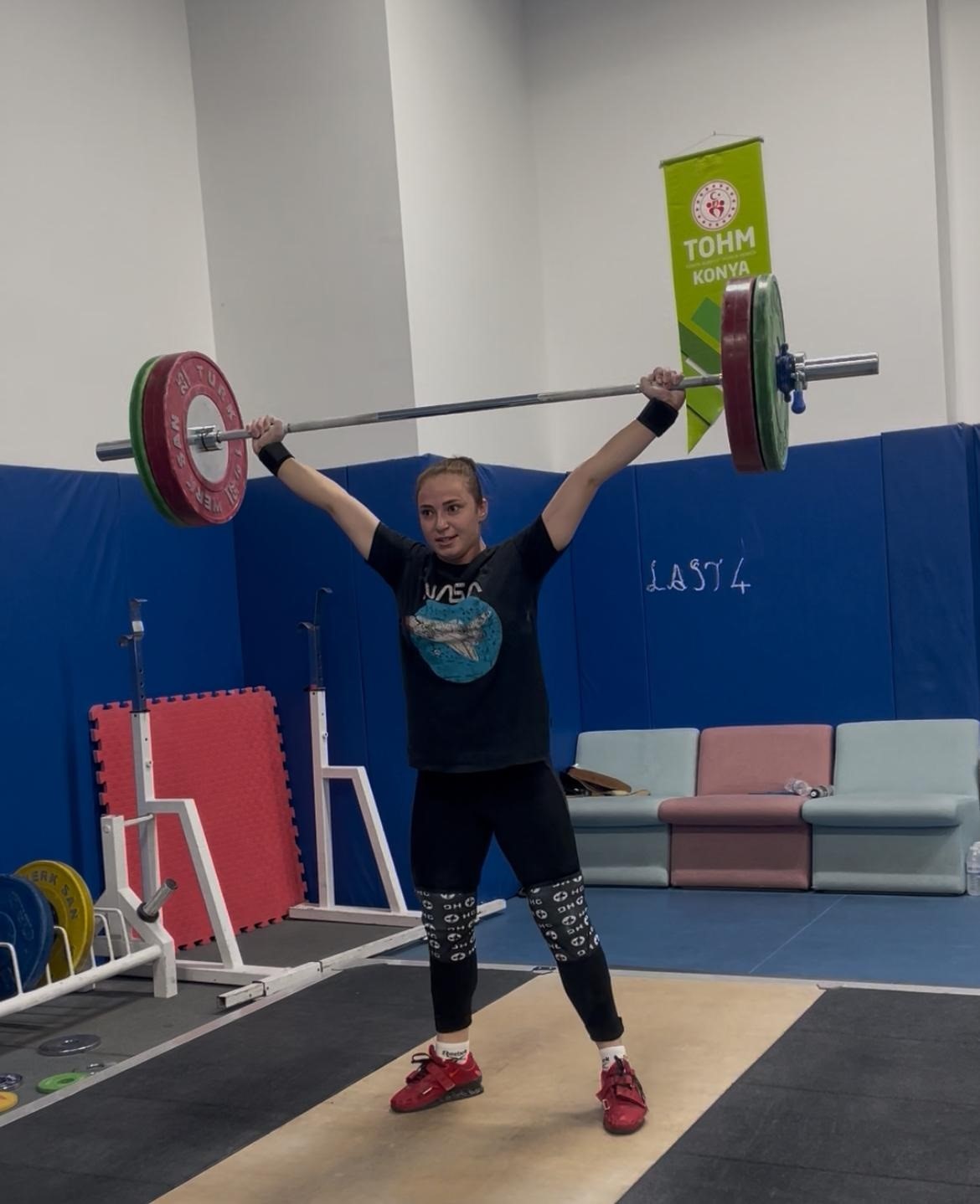 Konya'nın bayan herkülü Hatice Karagöz