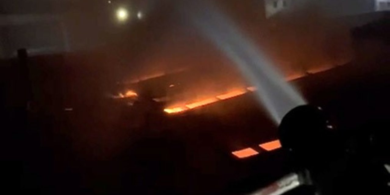 Kestel OSB'de Korkutan Yangın: 16 İtfaiye 15 Dakikada Kontrol Altına Aldı