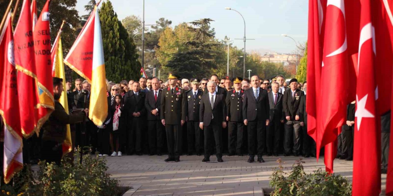 Konya'da Atatürk'ü Anma Törenleri: Ata'ya Saygı Zinciri
