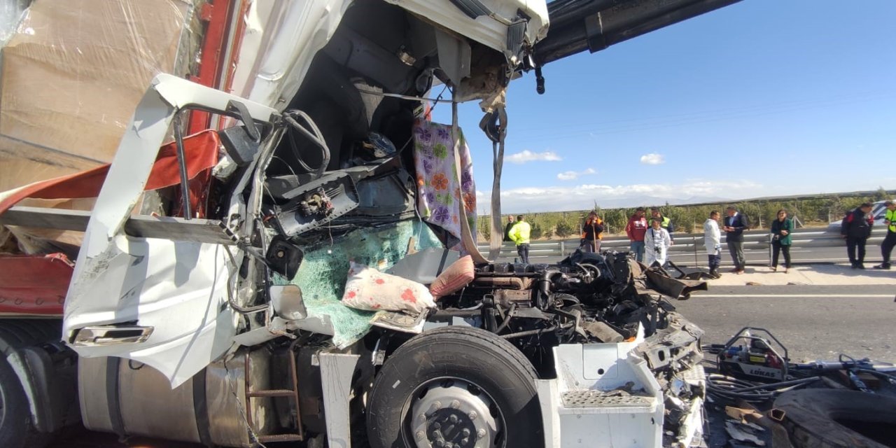 Konya'da Ekim Ayı Kaza Bilançosu: 9 Can Kaybı, 1236 Yaralı