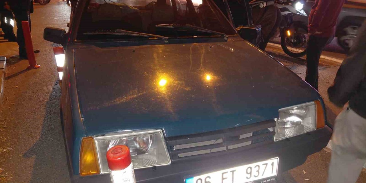 Çankaya'da şaşırtan kaza: Aracından indi, halk otobüsü çarptı