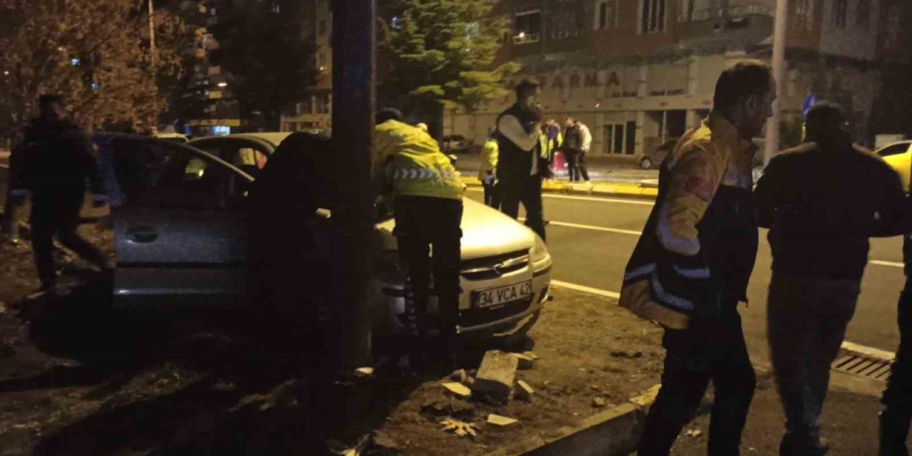 Kontrolden Çıkan Otomobil Savruldu: Seydişehir'de Korkutan Kaza