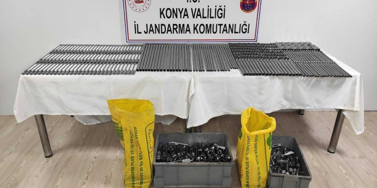 Ağaçların Arasına Saklanmış Silah Deposunu Jandarma Buldu