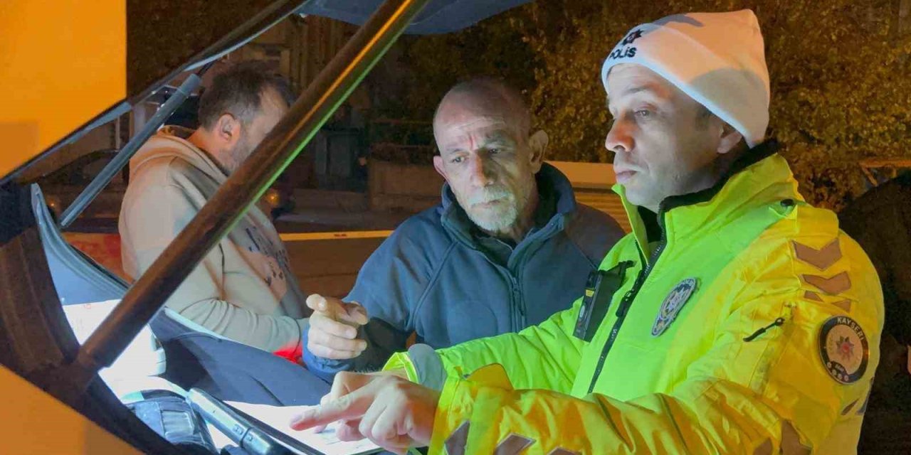 Trajikomik Olay: Ehliyetsiz Sürücünün Kurtarıcısı da Ehliyetsiz Çıktı