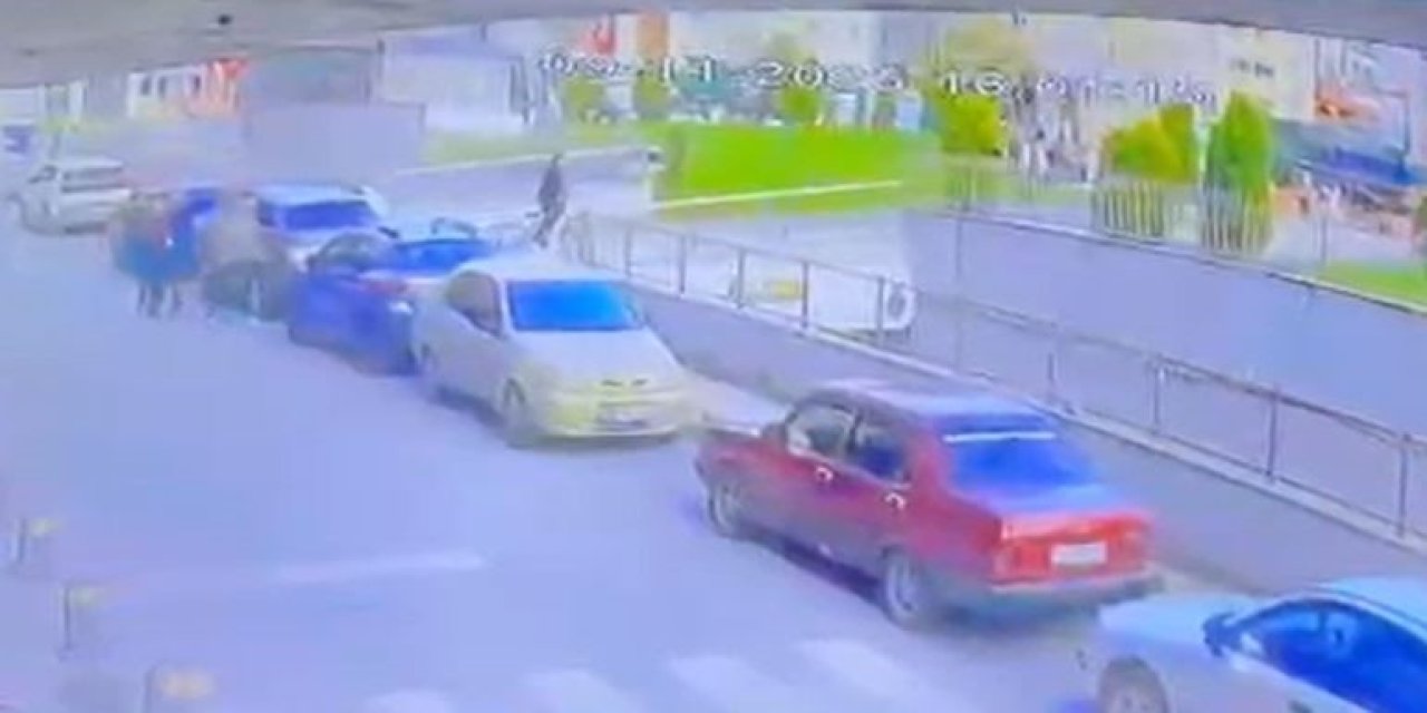 13 yaşındaki çocuk, parkta bıçaklandı