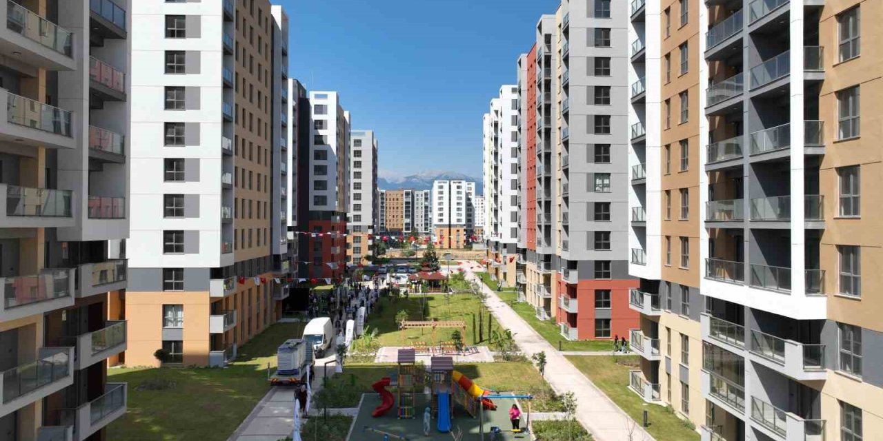 Konya'da Emlak Çarkı Dönüyor: 4 Bin 491 Konutla Yeni Trend Ne?