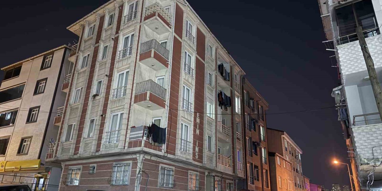 Binada yapılan ilaçlama 4 kişiyi hastanelik etti