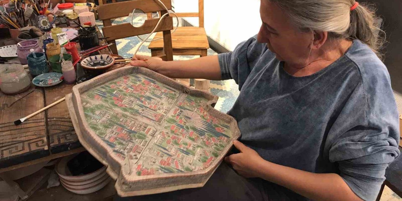 Yapımı 1,5 ay süren eser, Papa 14’üncü Leo’ya takdim edilmeye hazır