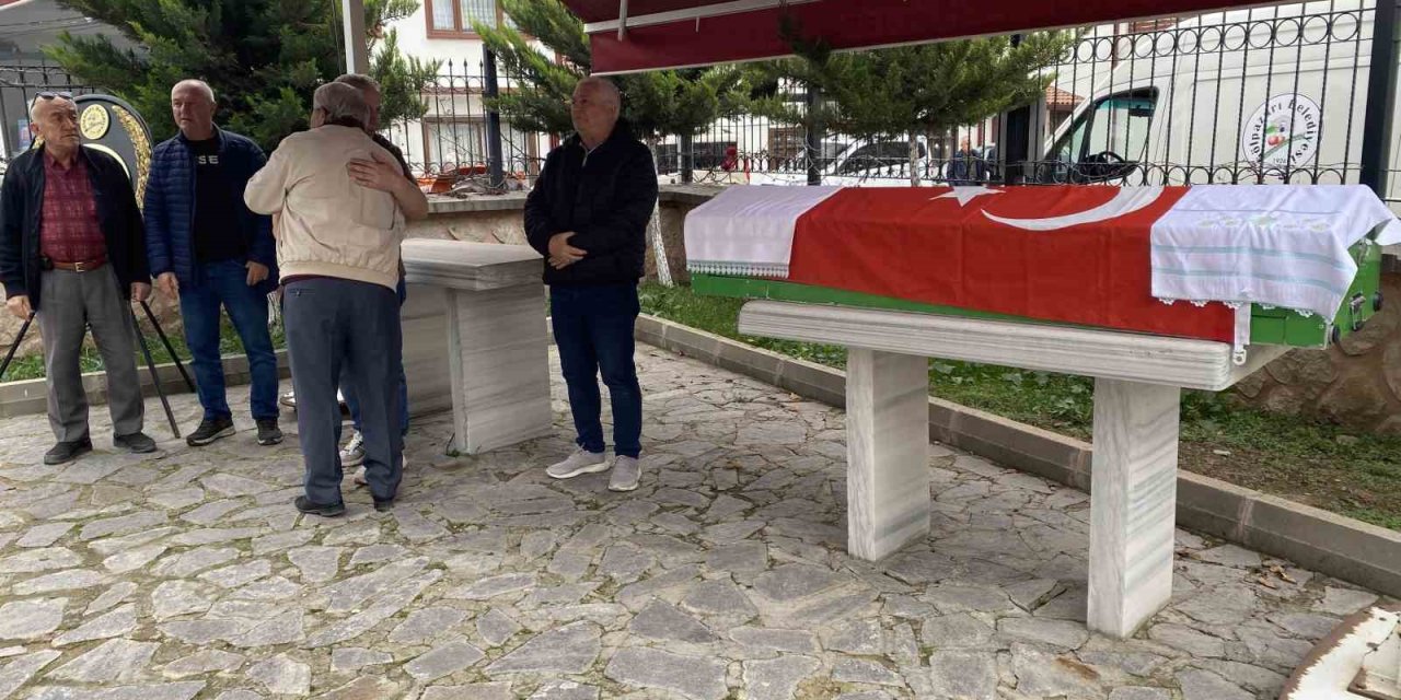 Sınıf arkadaşının yumruğuyla ölen 16 yaşındaki İsmail toprağa verildi