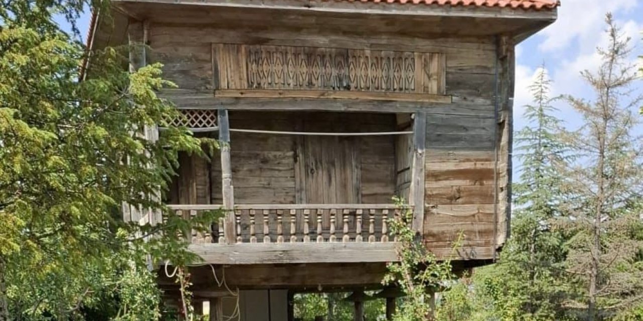 200 Yıllık Serenderi Alevler Sardı: Ankara'da Tarih Kül Oldu