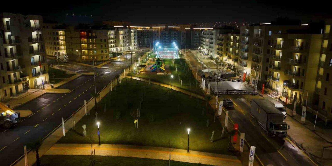 Hatay, küllerinden doğdu