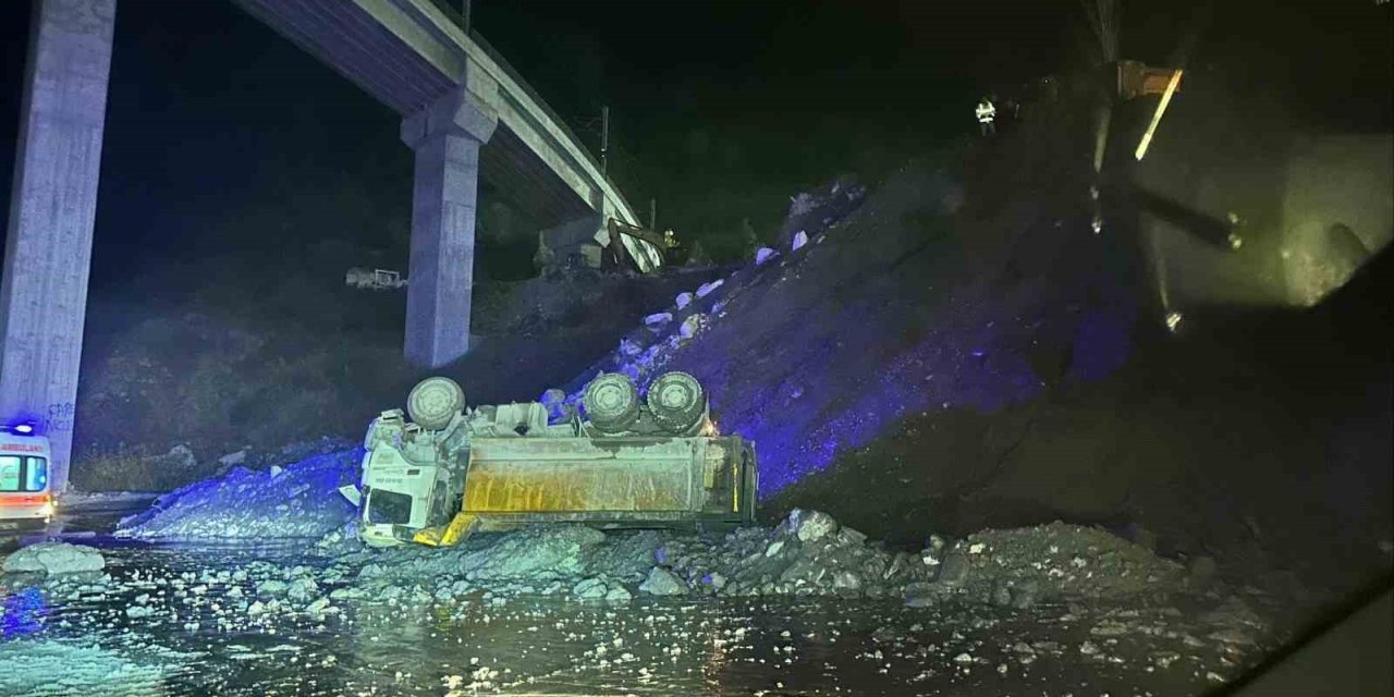 YHT şantiyesinde kaza! 15 metre yükseklikten devrildi, sürücü ağır yaralı