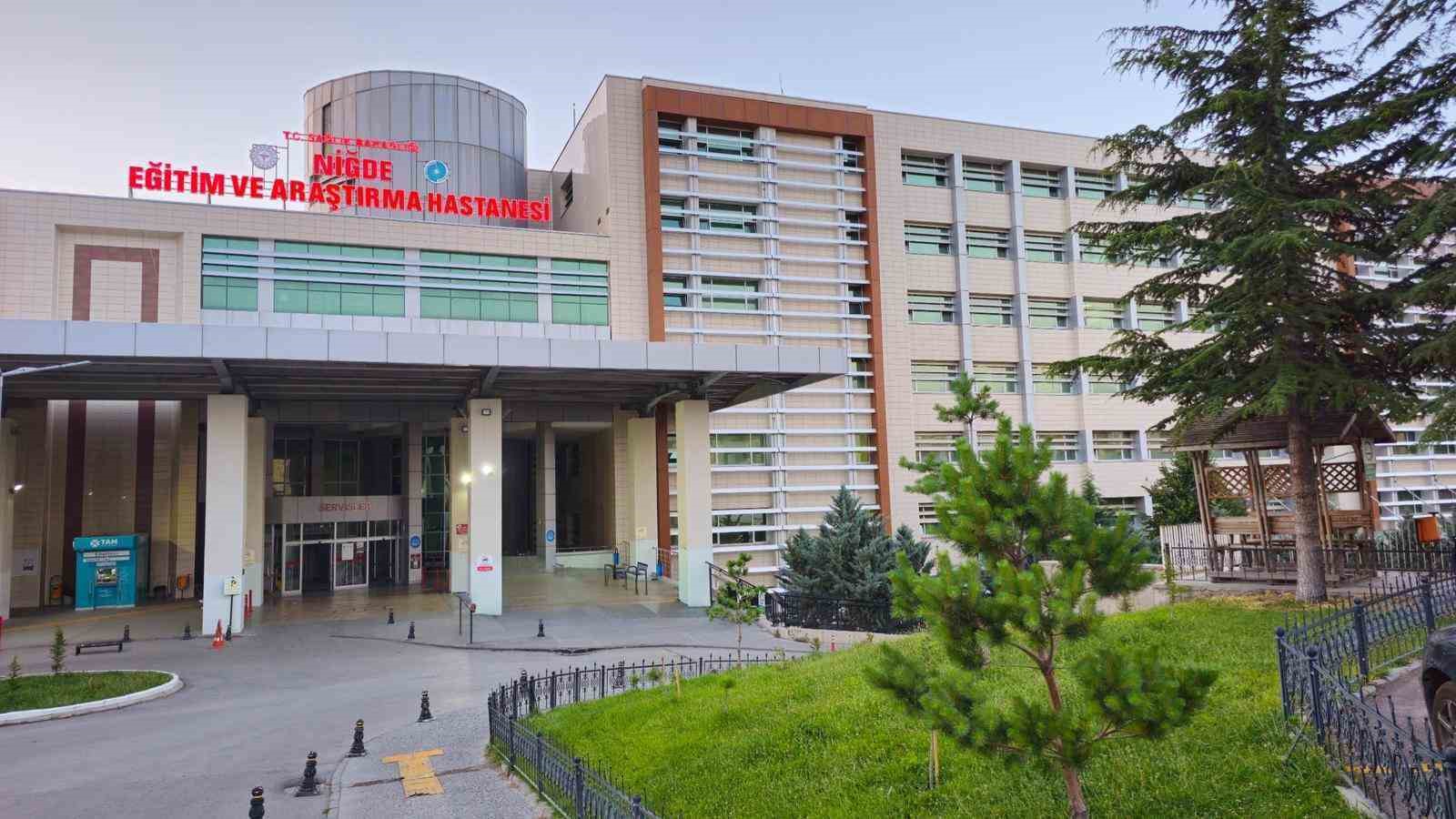 Ömer Halisdemir Eğitim ve Araştırma Hastanesi'nde yangın