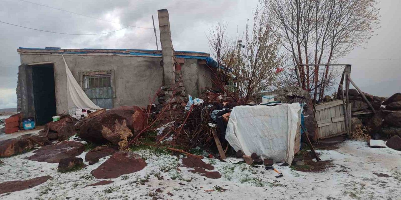 Afyon'da Kışın İlk İşareti: Eseli Yaylası Kar Altında