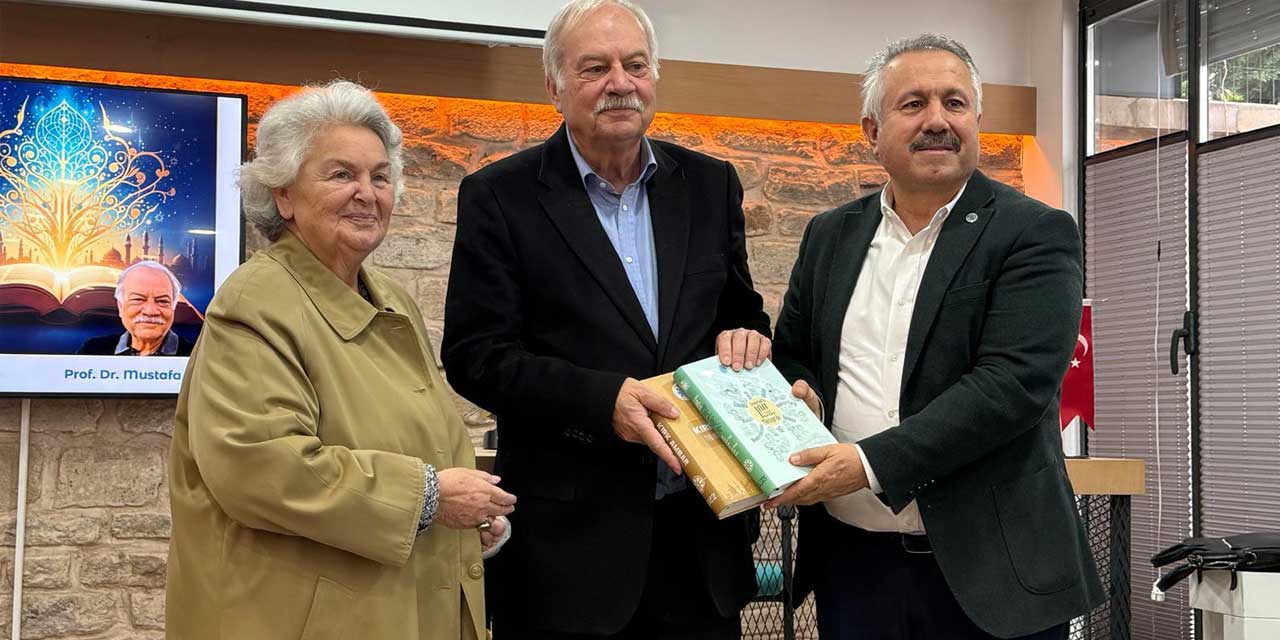 İslam Medeniyetinin İhyasında Biyografinin Gücü ve Dijital Geleceği Konuşuldu