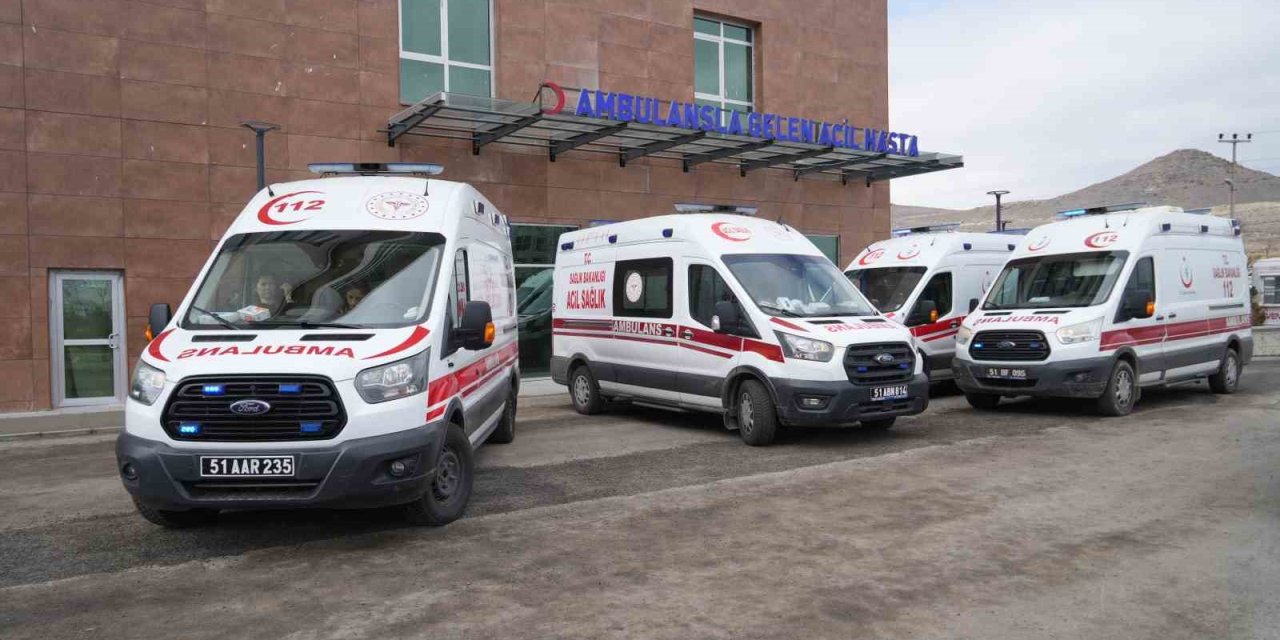 Yedikleri tavuk döner zehir oldu