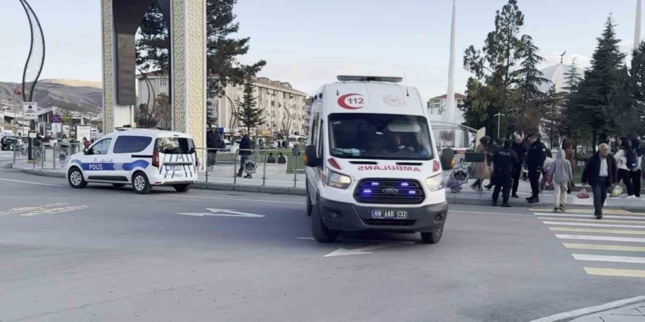 14 yaşındaki çocuk sokak ortasında bıçaklandı, şüpheli kayıplara karıştı