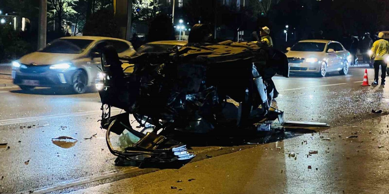 Konya'daki feci kazada yaralanan kadın yolcu kurtarılamadı