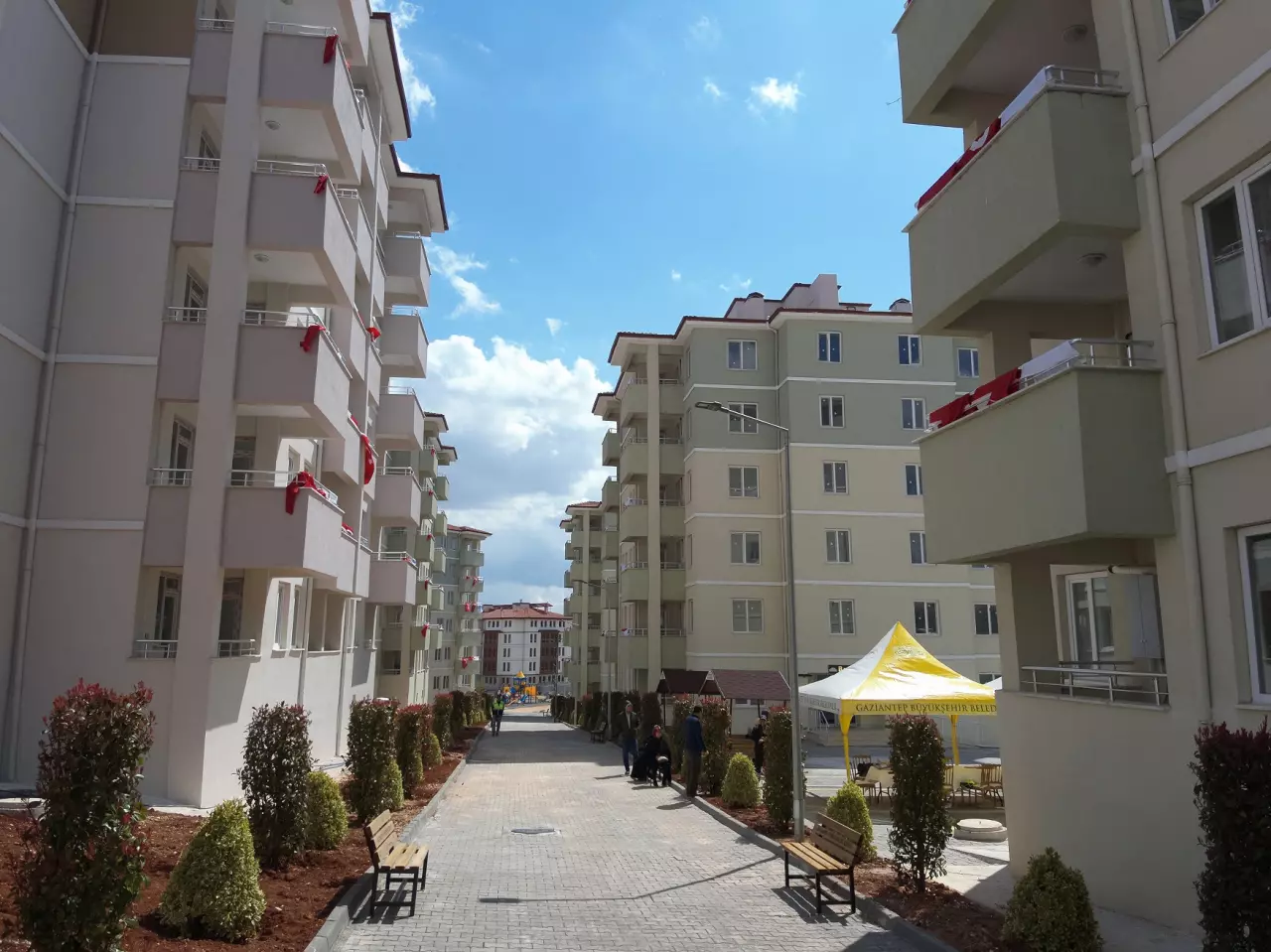 Gaziantep’te En Az Dört Çocuklu Ailelere Çekilişsiz, Kurasız Konut Desteği Başladı