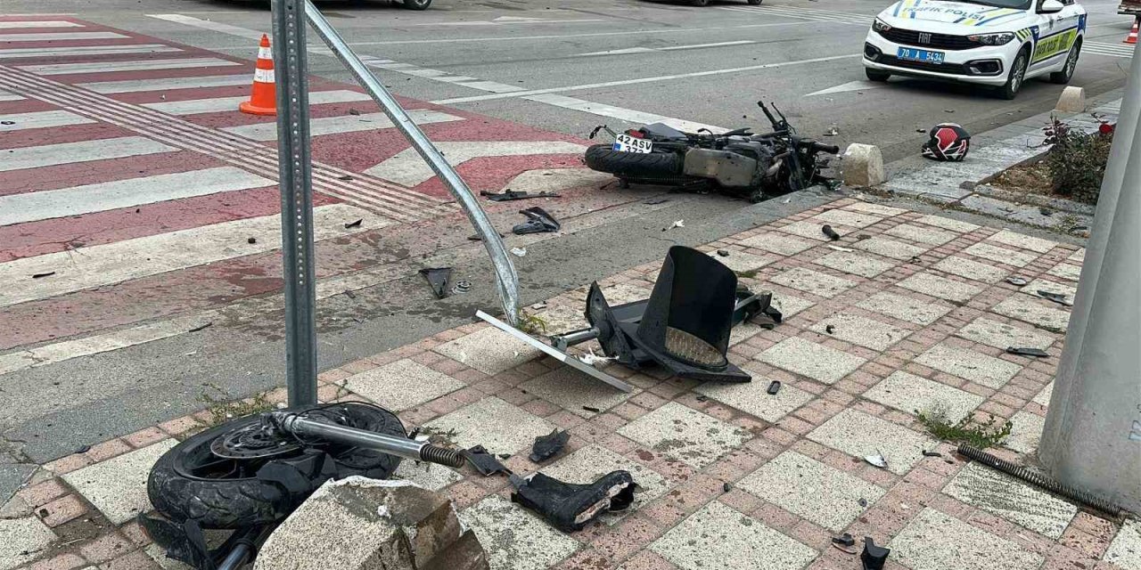 Kazada parçalanan motosikletin kadın sürücüsü ağır yaralandı