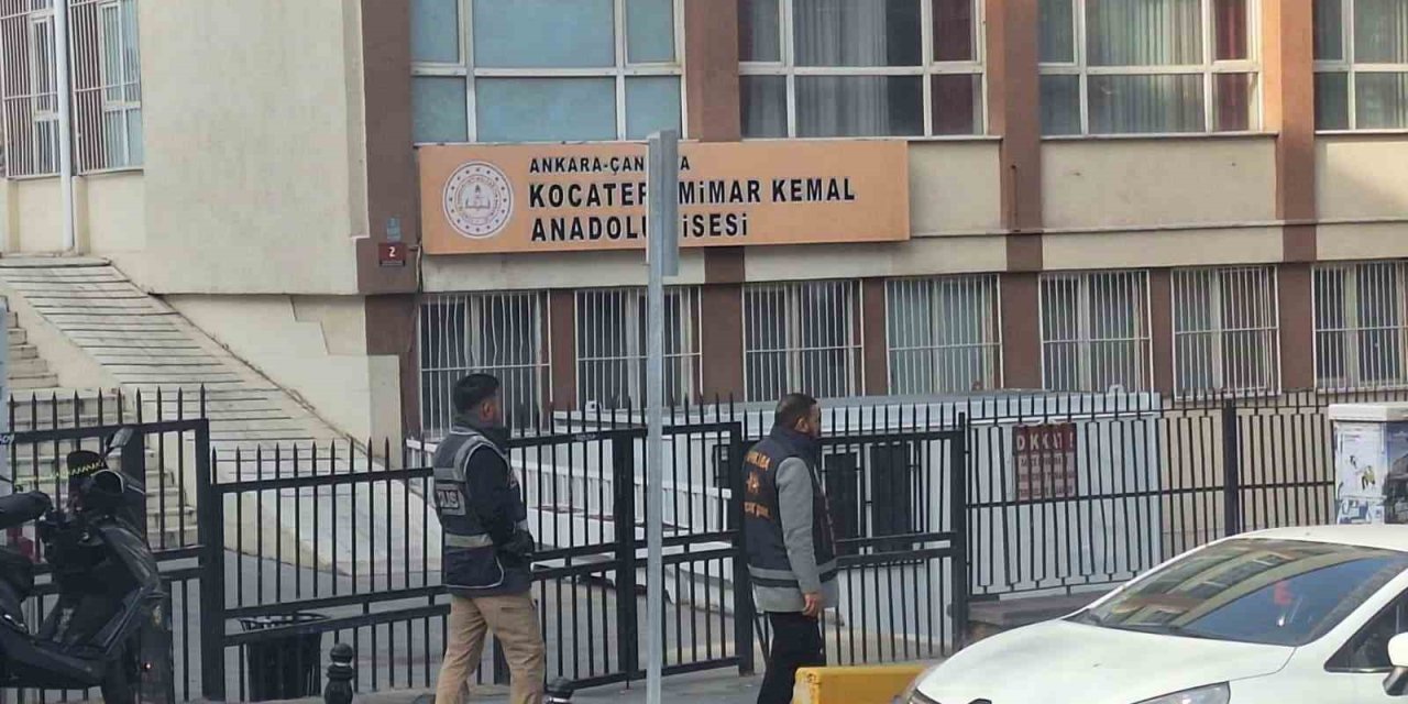 Öğretmene saygısızlık yapan o öğrencilere inceleme