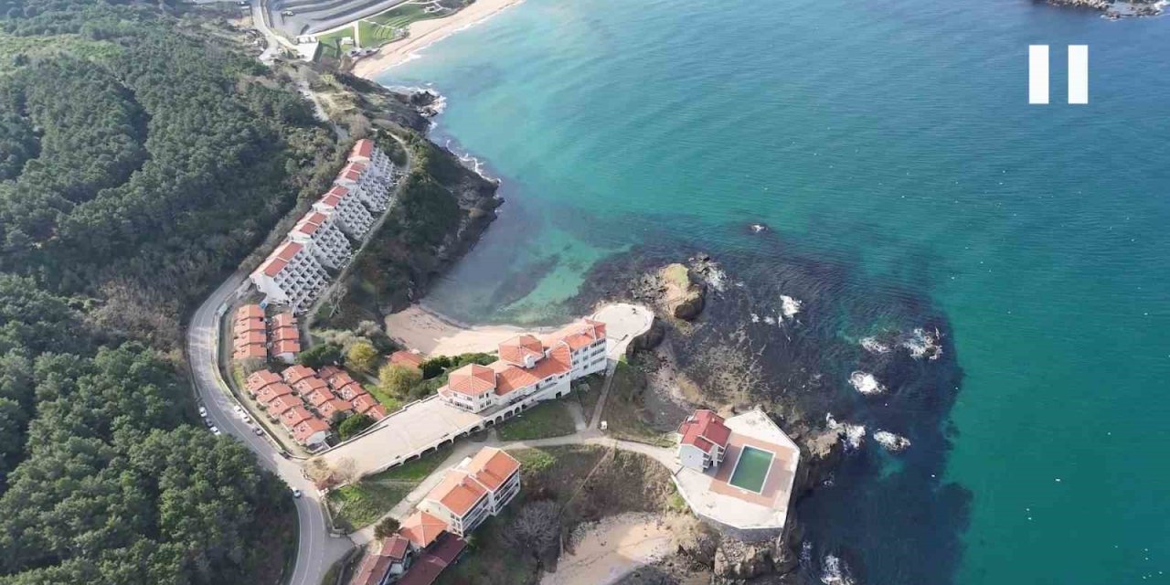 Riva’da harabeye dönen Legend Otel kaderine terk edildi