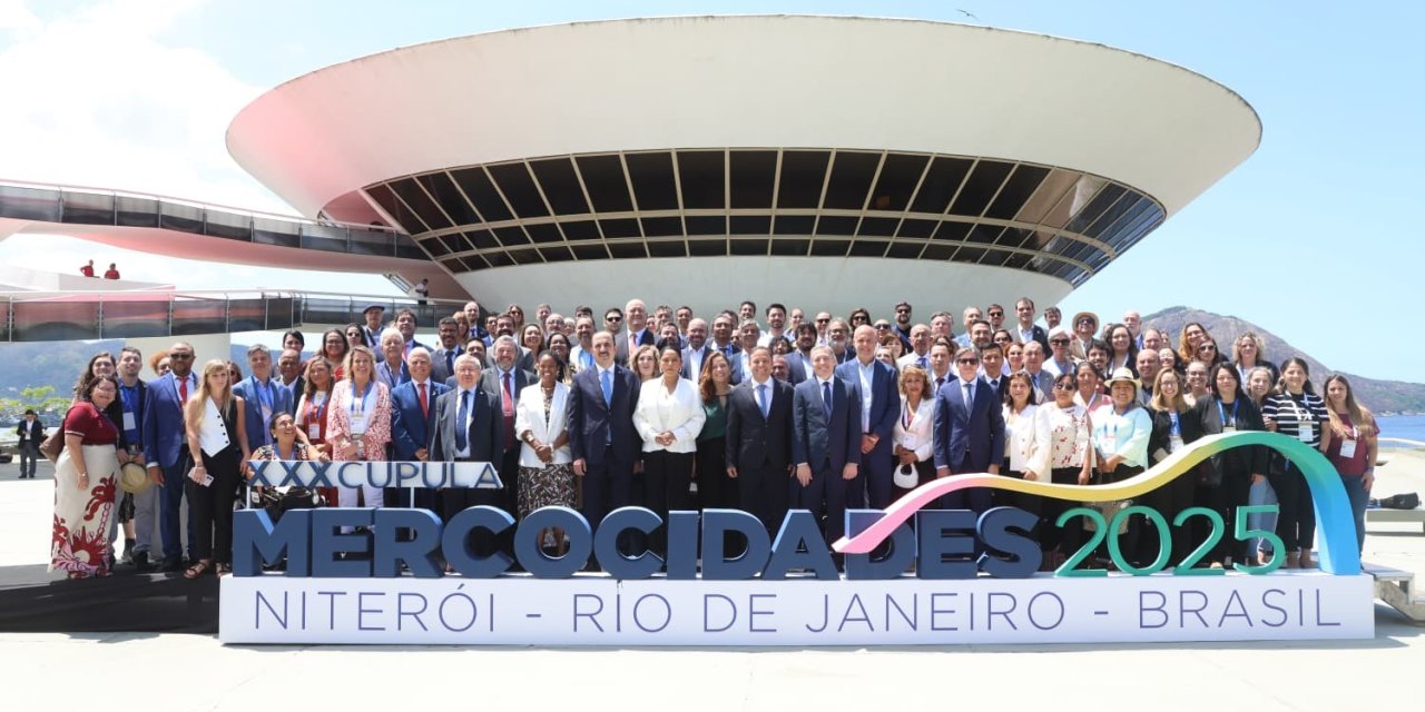 Başkan Altay, Brezilya’daki Mercociudades Zirvesi’ne katıldı