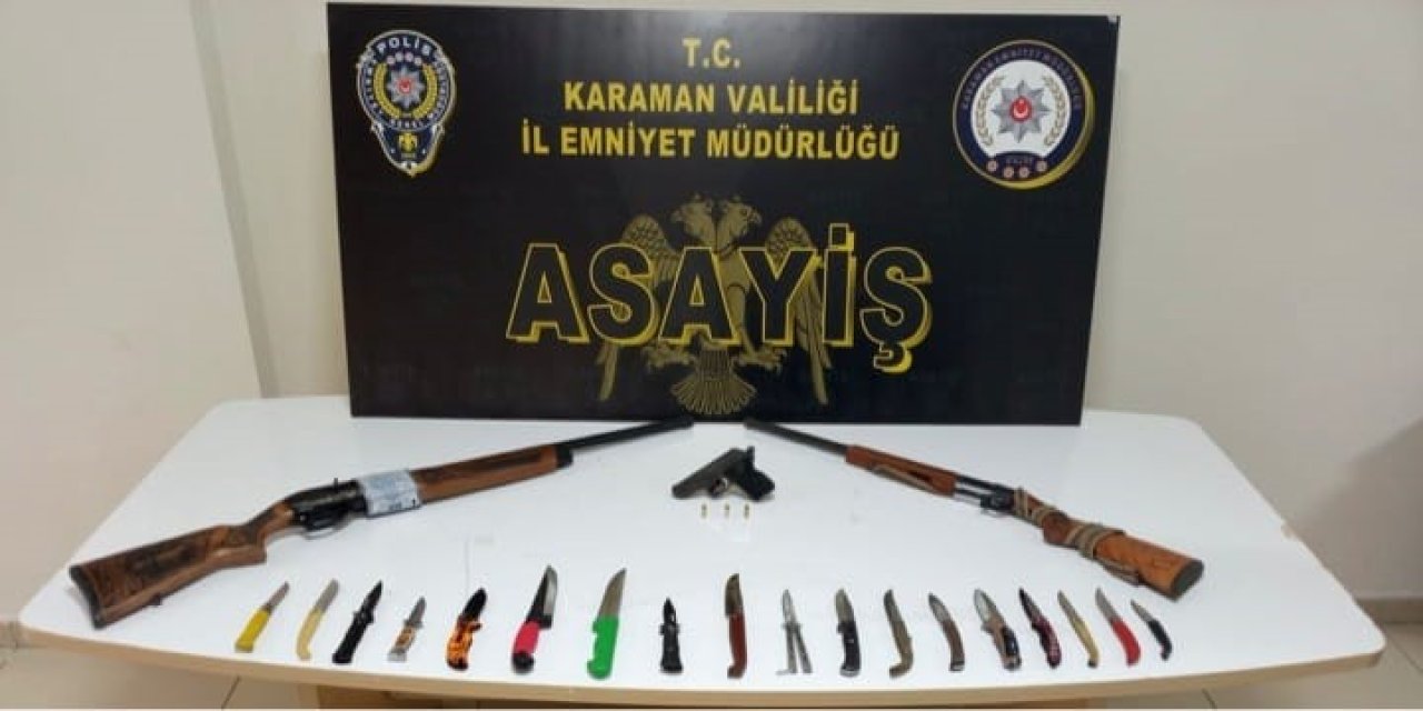 Polis uygulamasında silahlar ve bıçaklar dans etti