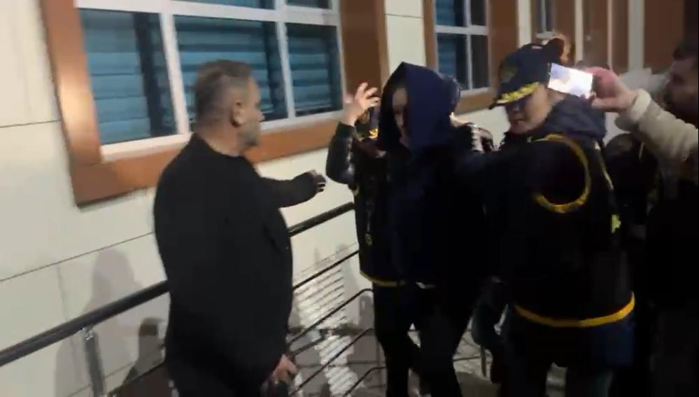 Sultan, 'Tuğyan itti' dedi: Avukatlar davadan çekildi