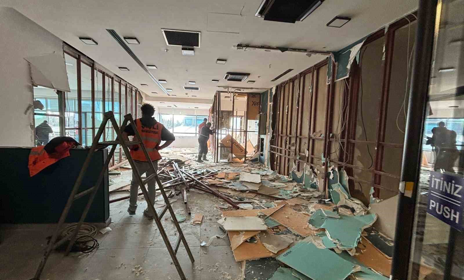 Şişli'de yıkım sürüyor