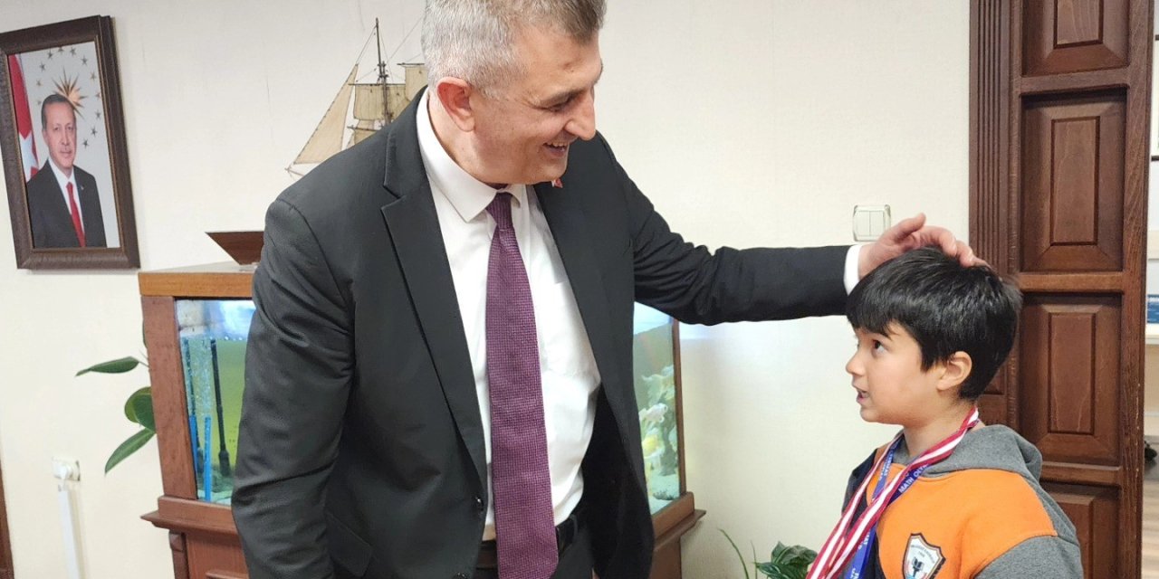 Gölcük’te matematik gururu: Sarp Arel’den 3 altın madalya