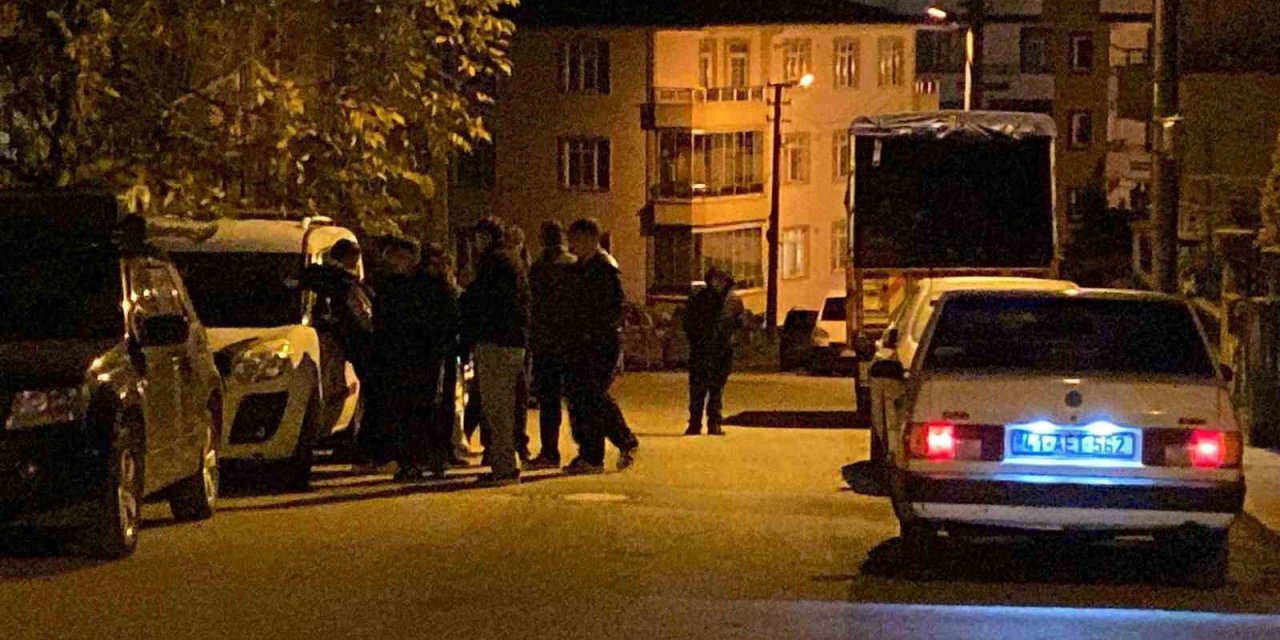 Körfez'de 16 yaşındaki genç kız evde başından vurulmuş halde bulundu