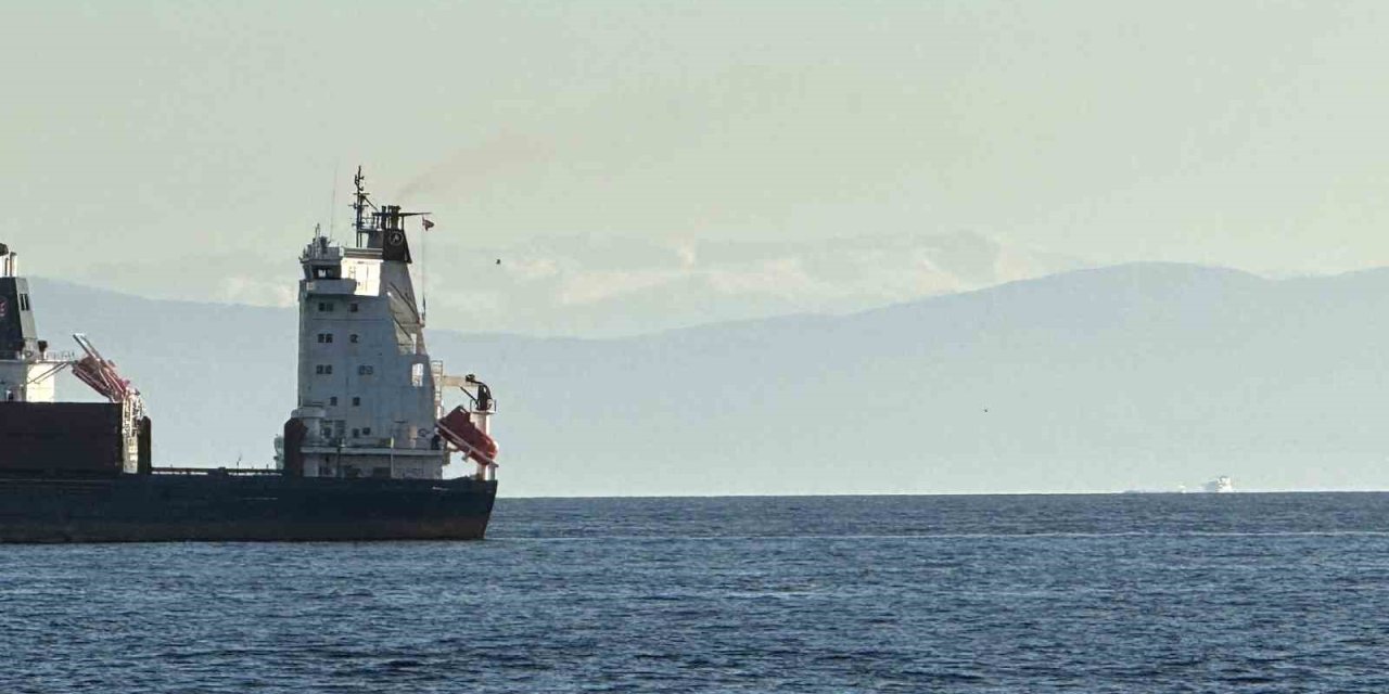 Avcılar Sahili’nden Uludağ sürprizi: Karlı zirveler net görüldü