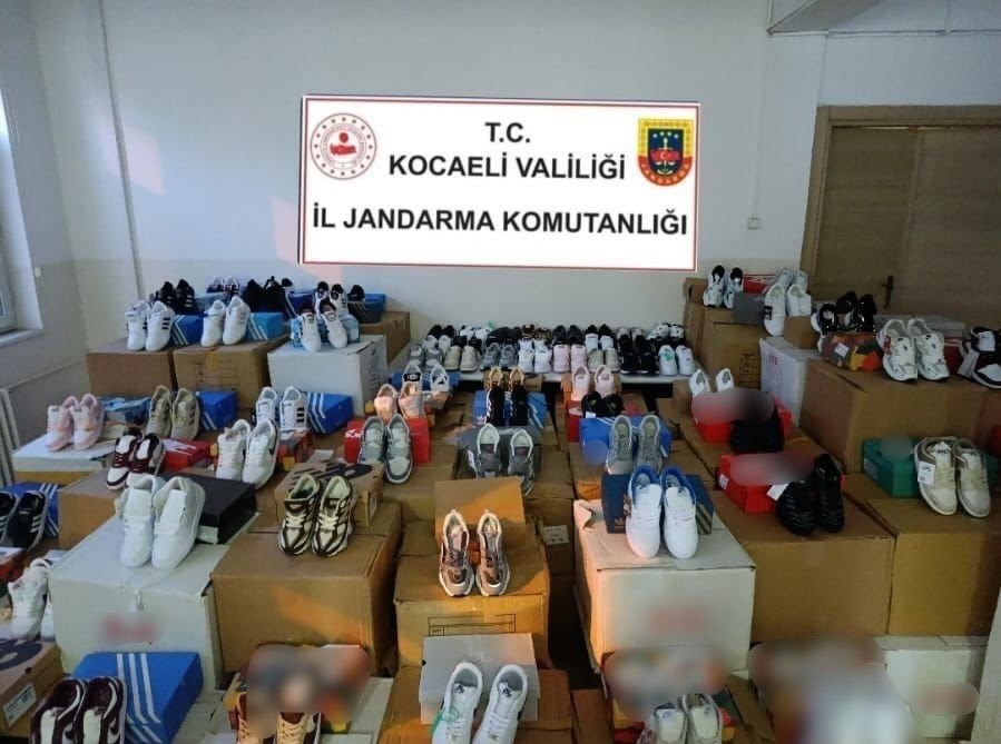 Hepsi de ünlü markalar! Kocaeli'de 50 bin tane yakalandı