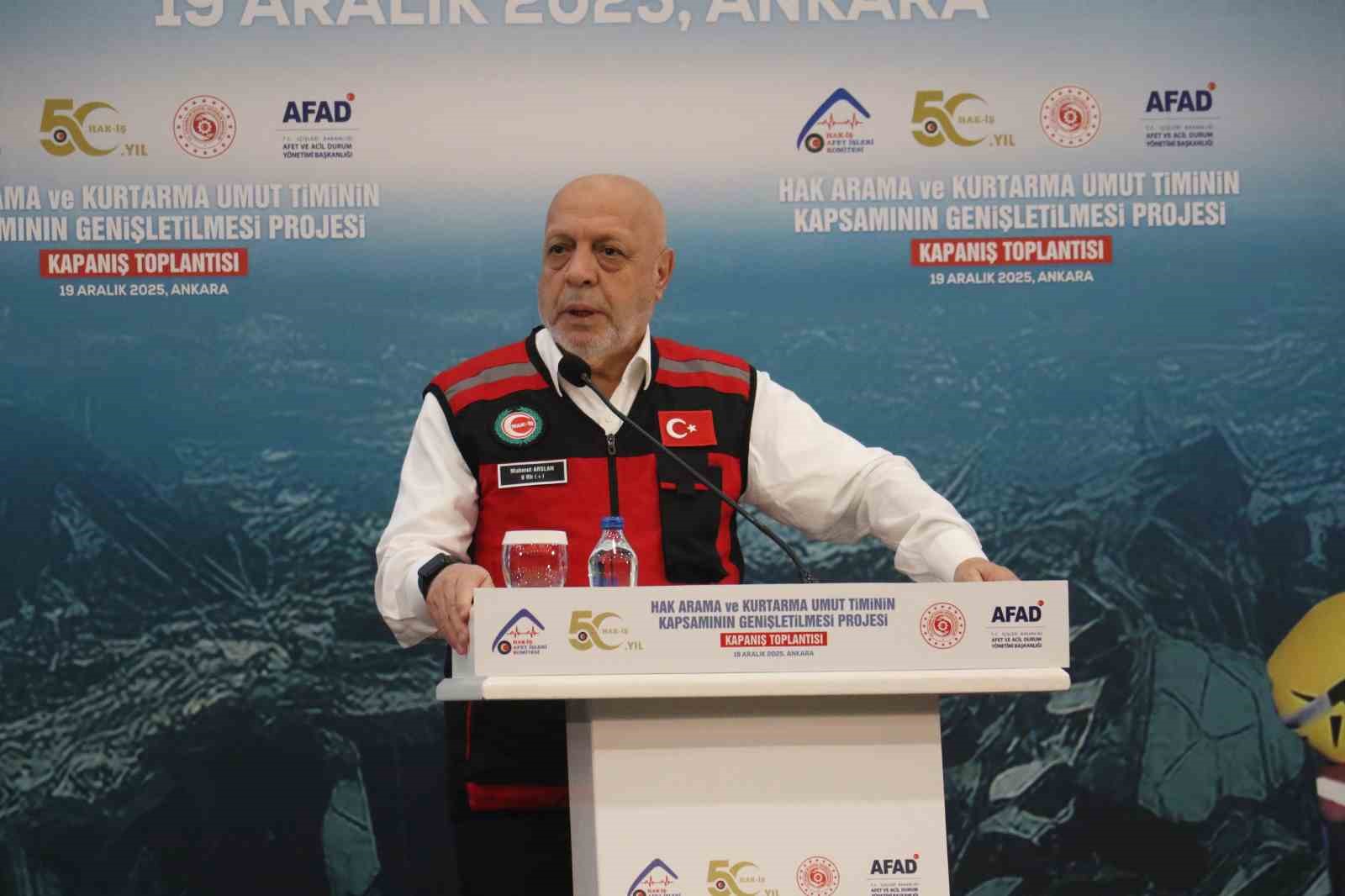 Sendika asgari ücreti bırakıp afet toplantısına katıldı