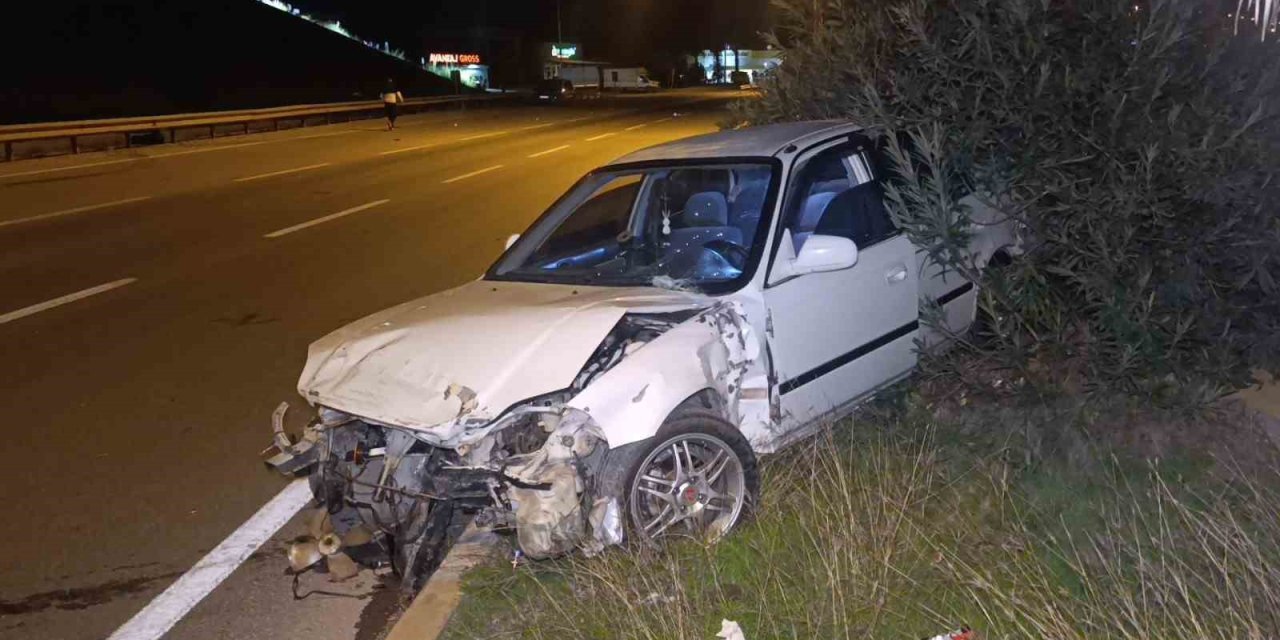 Kaza yapıp kaçan alkollü sürücü, polis arayınca geri geldi