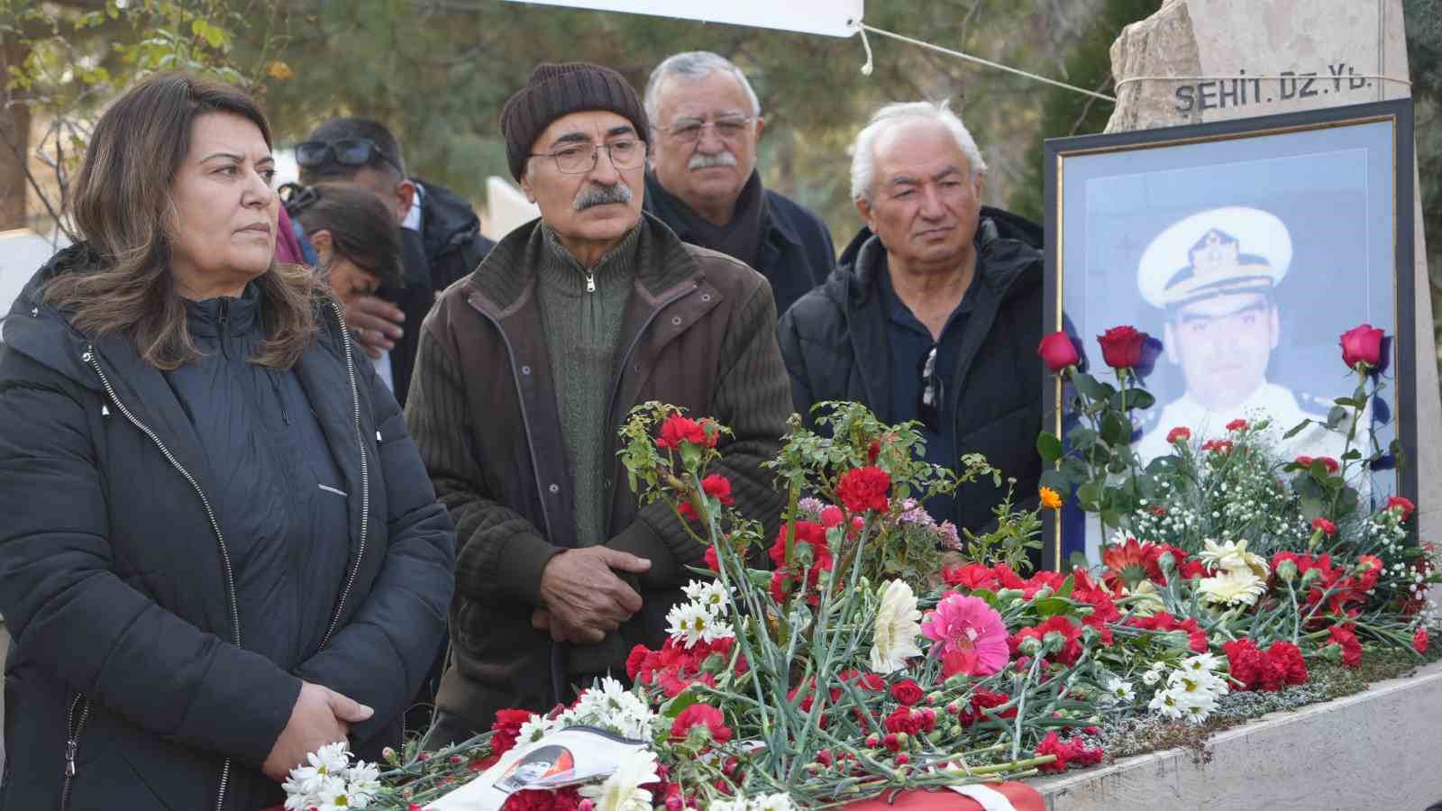 Yarbay Ali Tatar'ın mezarında buluştular